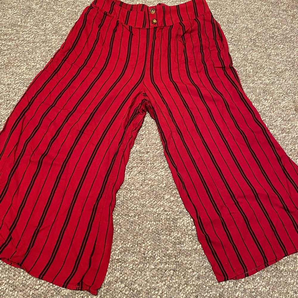 PreLoved Hollister Crop Flare Pants SZ XL
